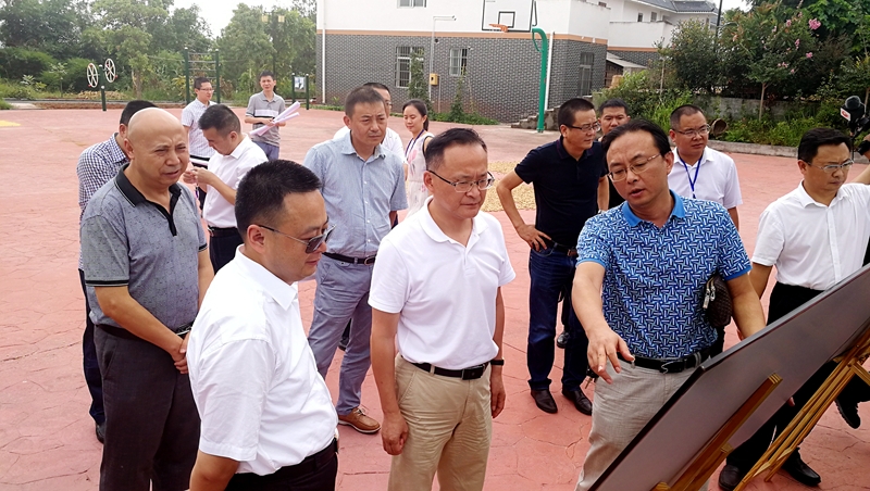 市人大主任谭豹率队调研新国村“台湾风情园”建设情况