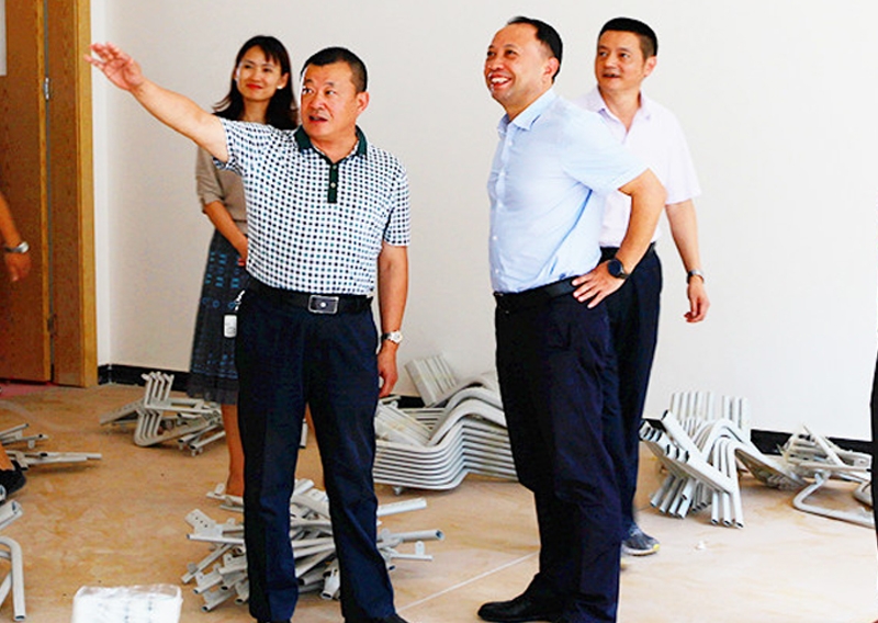 市委副书记、市长何树平率队调研卫康院项目建设情况