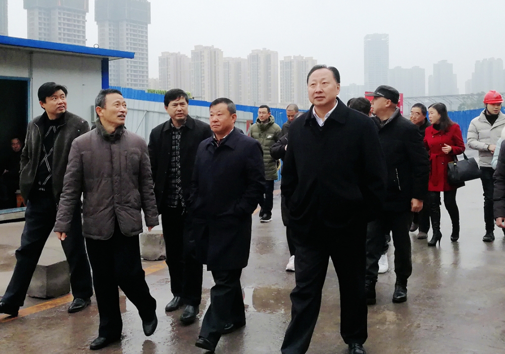 高新区党工委委员叶茂恒现场督导公司汇南试验学校等项目建设情况