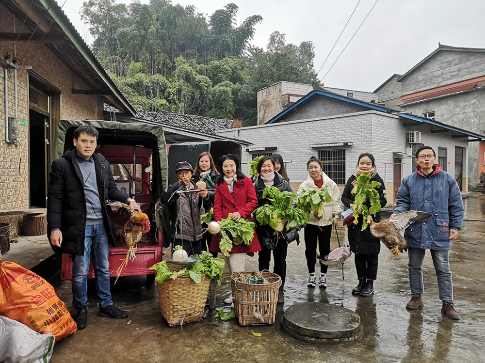 寒冬送温暖，让扶贫更有温度——公司党委组织基层党支部前往关刀村开展消费扶贫活动