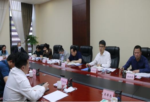 市委常委、市政府常务副市长肖冰东 莅临汇东股份公司调研指导工作