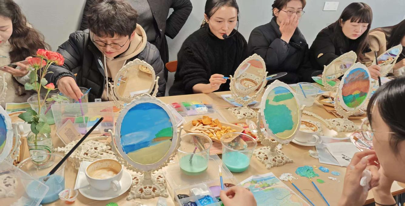 川南咨询 | “绘梦绽芳华，疗愈绘时光”公司工会组织开展庆祝“三八”妇女节活动